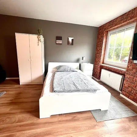 Zentrales, Ruhiges Und Moebliertes Apartement Daire Gummersbach