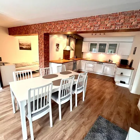 Zentrales, Ruhiges Und Moebliertes Apartement Gummersbach